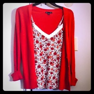 BEAUTIFUL NEW GAP poppy red cardiganW/floral tank
